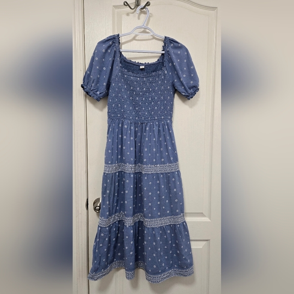 Old Navy Blue Puffed Sleeves, Embroidered, Fit & Flare Midi Dress Small Size. - Picture 3 of 6
